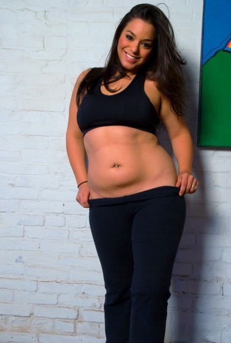 Sexy BBW Jasmyn St Claire gets undressed to flaunt her big floppy boobs 29973812