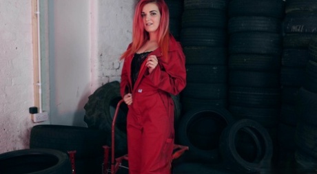 Redhead plumper strips out her overalls and pretties to pose in the nude 51493195