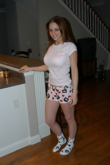 Amateur chick Nikki Sims eats berries and whip cream in her bra and socks 78565743