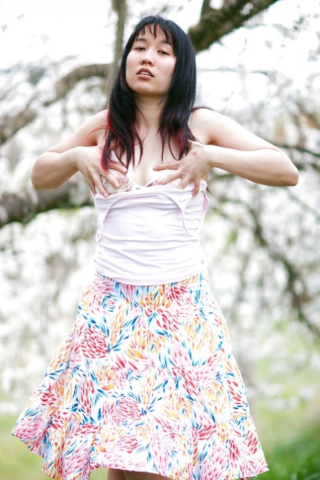 Amateur woman Jenny-Lee sporting nice upskirt under summer dress outdoors 18199973