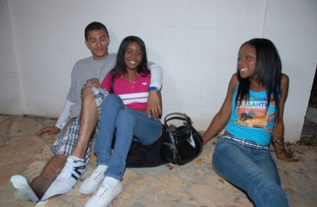 Black chick enlists her gf in helping to pleasure her bf in a threesome 54411862